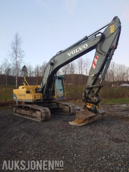 2006 Volvo EC 210B med Engcon EC20 tiltrotor, pusseskuff og graveskuff - Bager: slika 1 2006 Volvo EC 210B med Engcon EC20 tiltrotor, pusseskuff og graveskuff - Bager: slika 1