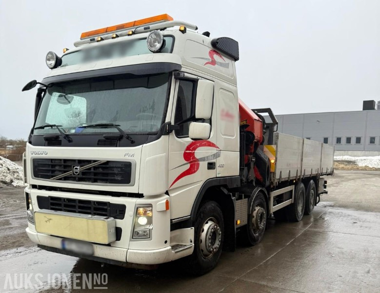 2006 Volvo FM 400 8x2 med PALFINGER PK 44002 og 8 hydrauliske seksjoner, Vinsj, Båtstøter, hydraulisk platform bredding opp til 3.05meter, 7 meter planlengde! - Tovornjak z dvigalom: slika 1 2006 Volvo FM 400 8x2 med PALFINGER PK 44002 og 8 hydrauliske seksjoner, Vinsj, Båtstøter, hydraulisk platform bredding opp til 3.05meter, 7 meter planlengde! - Tovornjak z dvigalom: slika 1