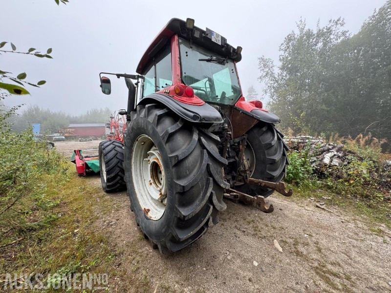 2007 Valtra T190 traktor med fronthydraulikk - Traktor: slika 3 2007 Valtra T190 traktor med fronthydraulikk - Traktor: slika 3
