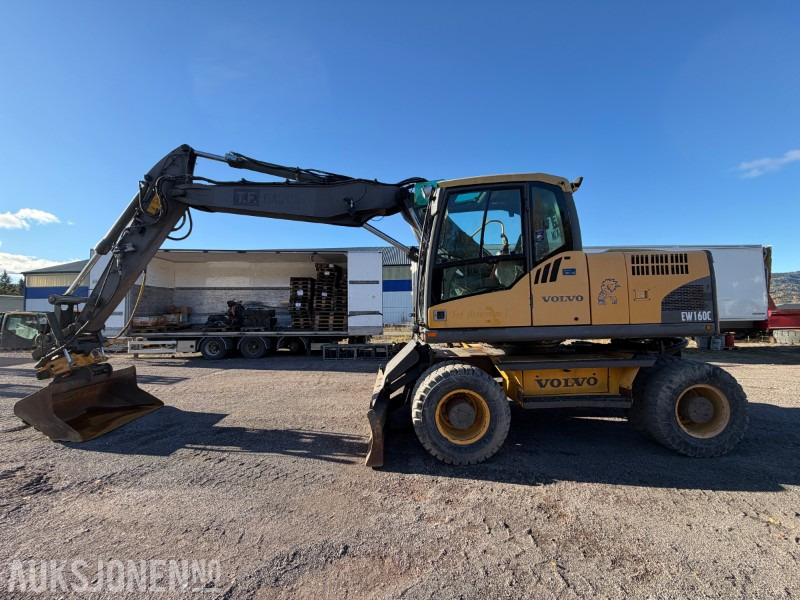 2008 Volvo EW160C Hjulgraver - Pusseskuff - Graveskuff S60 - Tilleggshydraulikk - Engcon tiltrotator - Bager: slika 3 2008 Volvo EW160C Hjulgraver - Pusseskuff - Graveskuff S60 - Tilleggshydraulikk - Engcon tiltrotator - Bager: slika 3