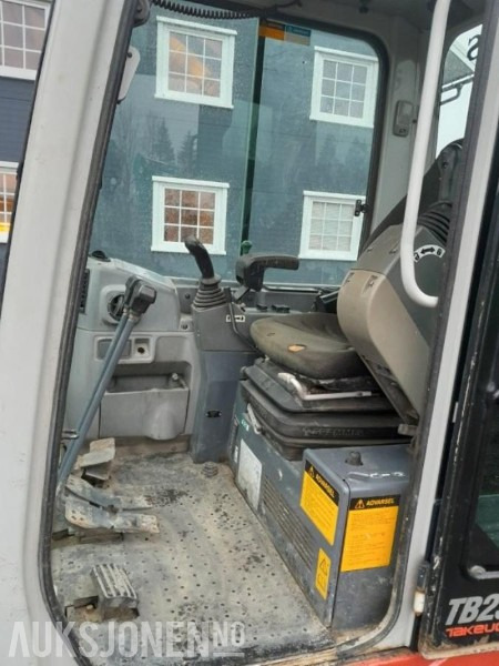 2009 Takeuchi ABS TB235 Gravemaskin / Minigraver - Mini bager: slika 5 2009 Takeuchi ABS TB235 Gravemaskin / Minigraver - Mini bager: slika 5
