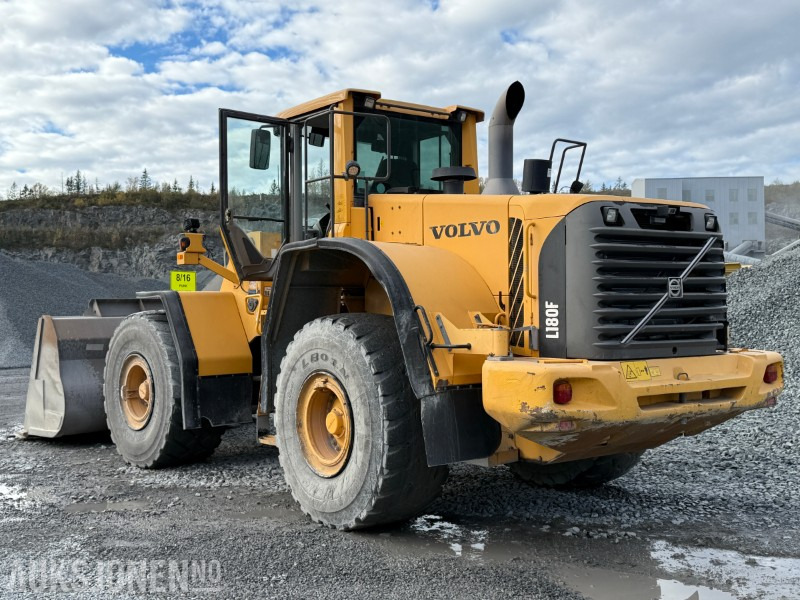 2010 Volvo L180F hjullaster med skuffe / Spakstyring - Kolesni nakladalec: slika 3 2010 Volvo L180F hjullaster med skuffe / Spakstyring - Kolesni nakladalec: slika 3
