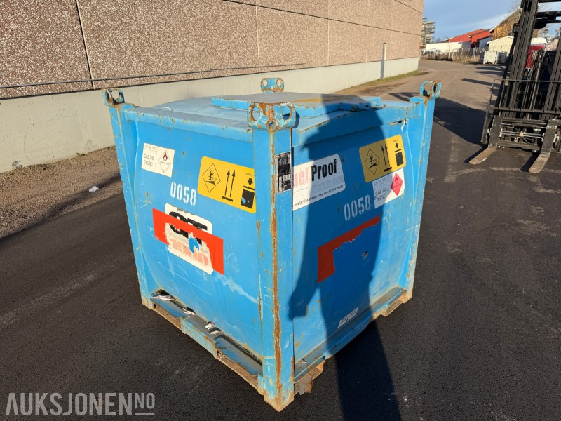 2011 Fuel Proof 1000L dieseltank med pumpeanlegg - Gradbena oprema: slika 2 2011 Fuel Proof 1000L dieseltank med pumpeanlegg - Gradbena oprema: slika 2
