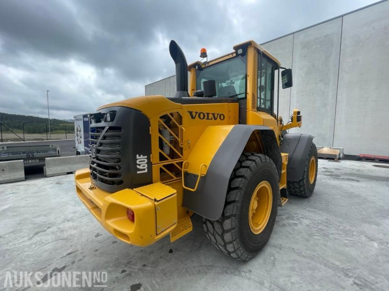 2011 VOLVO L60F HJULLASTER - SPAKSTYRING - NYE DEKK - BBS - 3-4 FUNKSJON - PALLEGAFLER - SKUFFE - KAMERA - MYE PÅKOSTET! - Kolesni nakladalec: slika 3 2011 VOLVO L60F HJULLASTER - SPAKSTYRING - NYE DEKK - BBS - 3-4 FUNKSJON - PALLEGAFLER - SKUFFE - KAMERA - MYE PÅKOSTET! - Kolesni nakladalec: slika 3