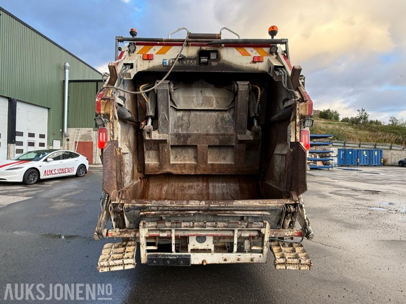 2011 Volvo FM330 6X2 Komprimatorbil 22M3 - Strøere - Baklaster - 353908KM - Smetarski tovornjak: slika 4 2011 Volvo FM330 6X2 Komprimatorbil 22M3 - Strøere - Baklaster - 353908KM - Smetarski tovornjak: slika 4