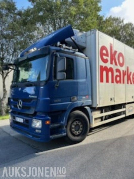 2012 Mercedes-Benz ACTROS skapbil/thermo med frys - Bilen har full service historikk - 573000 km. - Tovornjak zabojnik: slika 1 2012 Mercedes-Benz ACTROS skapbil/thermo med frys - Bilen har full service historikk - 573000 km. - Tovornjak zabojnik: slika 1
