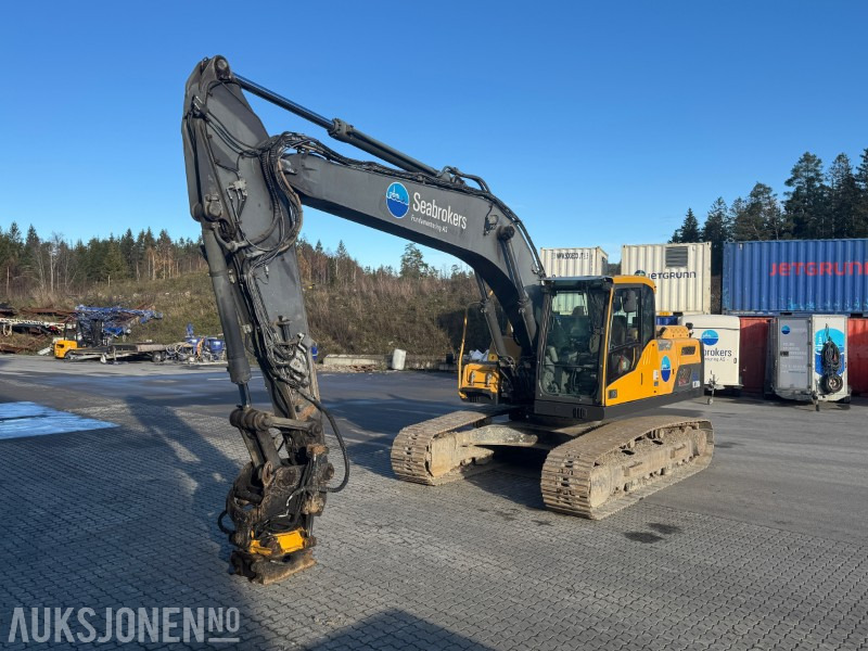 2012 Volvo EC220DL Beltegraver - Gravemaskin - Encon Tiltrotator - Pusseskuffe - Bager: slika 1 2012 Volvo EC220DL Beltegraver - Gravemaskin - Encon Tiltrotator - Pusseskuffe - Bager: slika 1