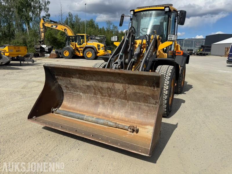 2012 Volvo L45G hjullaster med skuffe - Kolesni nakladalec: slika 2 2012 Volvo L45G hjullaster med skuffe - Kolesni nakladalec: slika 2