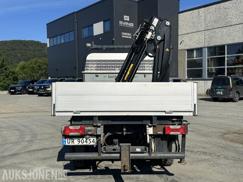 2013 Iveco 55S17 4x4 m/Hiab 022t Kran - 108091 KM - Tovornjak z dvigalom: slika 4 2013 Iveco 55S17 4x4 m/Hiab 022t Kran - 108091 KM - Tovornjak z dvigalom: slika 4