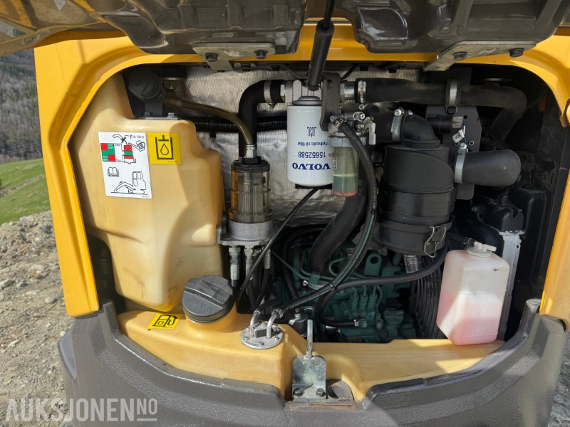 2013 Volvo ECR25D gravemaskin med 3 skuffer lizing 2013 Volvo ECR25D gravemaskin med 3 skuffer: slika 11