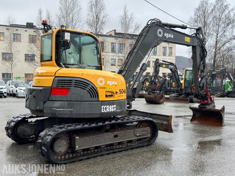 2013 Volvo ECR88 gravemaskin med 3 skuffer, Indexator tiltrotator Sertifisert 10.26 8677T - Mini bager: slika 5 2013 Volvo ECR88 gravemaskin med 3 skuffer, Indexator tiltrotator Sertifisert 10.26 8677T - Mini bager: slika 5