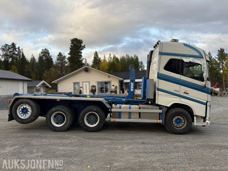 2013 Volvo FH16 750 8X4 - 430 000km - Krokbil - Kran hydraulikk - Brøyteplate - Kotalni prekucni tovornjak: slika 4 2013 Volvo FH16 750 8X4 - 430 000km - Krokbil - Kran hydraulikk - Brøyteplate - Kotalni prekucni tovornjak: slika 4
