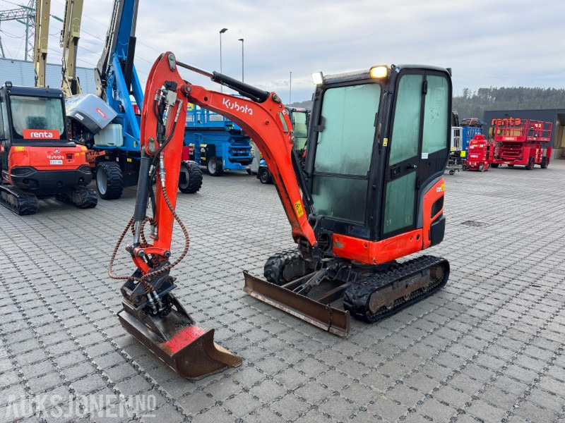 2014 Kubota KX019-4 minigraver - 4225 timer - Mini bager: slika 1 2014 Kubota KX019-4 minigraver - 4225 timer - Mini bager: slika 1