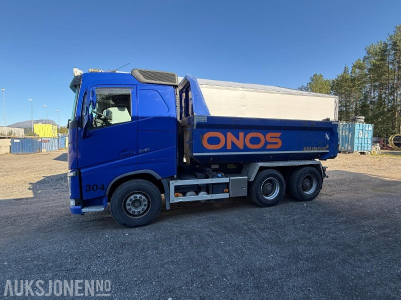 2014 VOLVO FH540 6X4 Tippbil - EURO 6 - 324439KM - Tovornjak prekucnik: slika 2 2014 VOLVO FH540 6X4 Tippbil - EURO 6 - 324439KM - Tovornjak prekucnik: slika 2