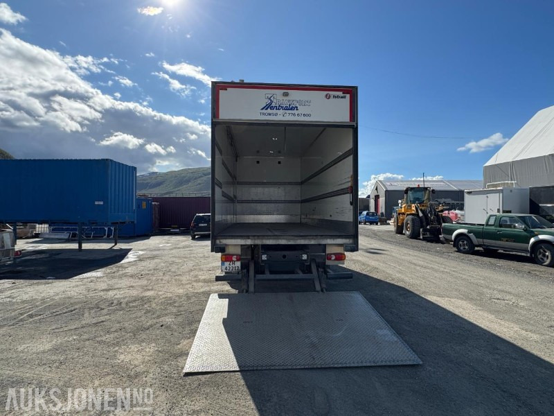 2014 Volvo FL280 4x2 Skapbil - Zepro 2T Bakløft - Varme i skap - Full åpning - Service - 130169KM - Tovornjak zabojnik: slika 3 2014 Volvo FL280 4x2 Skapbil - Zepro 2T Bakløft - Varme i skap - Full åpning - Service - 130169KM - Tovornjak zabojnik: slika 3
