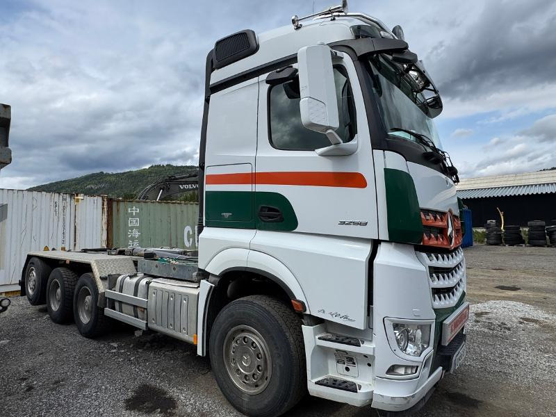 2015 Mercedes-Benz ACTROS - Kotalni prekucni tovornjak: slika 4 2015 Mercedes-Benz ACTROS - Kotalni prekucni tovornjak: slika 4
