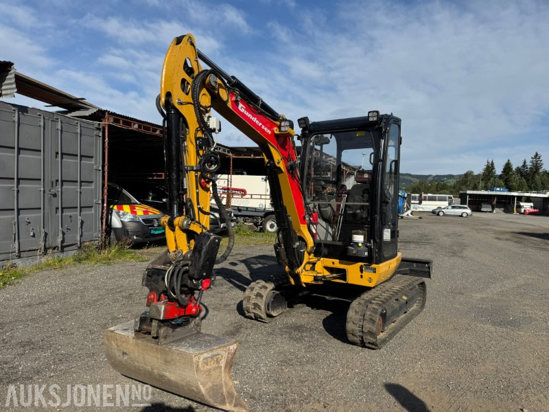 2018 Cat 302.7 DCR minigraver med 2 skuffer og rototilt. - Mini bager: slika 2 2018 Cat 302.7 DCR minigraver med 2 skuffer og rototilt. - Mini bager: slika 2