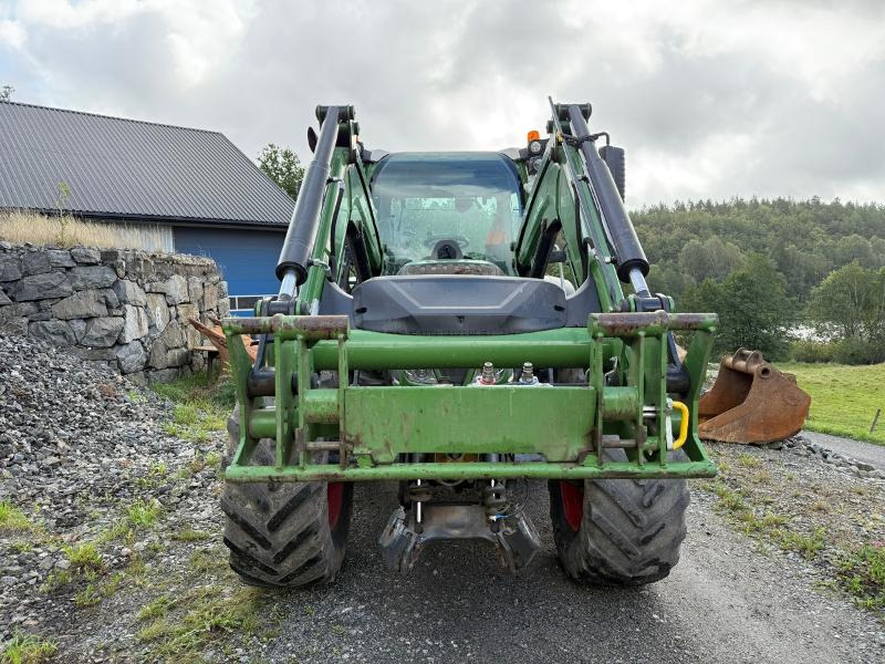 2018 Fendt 516 Vario m/ 2 sett dekk- PTO-FRONTLASTER - Traktor: slika 2 2018 Fendt 516 Vario m/ 2 sett dekk- PTO-FRONTLASTER - Traktor: slika 2