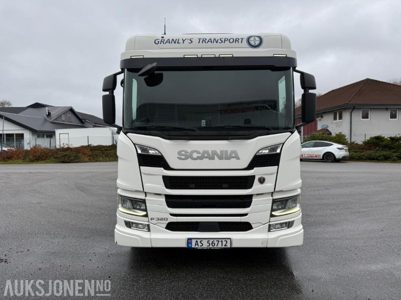 2018 Scania P 320 KRANBIL M/PLAN HIAB XS099 KRAN SERVICEHISTORIKK. - Tovornjak z dvigalom: slika 3 2018 Scania P 320 KRANBIL M/PLAN HIAB XS099 KRAN SERVICEHISTORIKK. - Tovornjak z dvigalom: slika 3