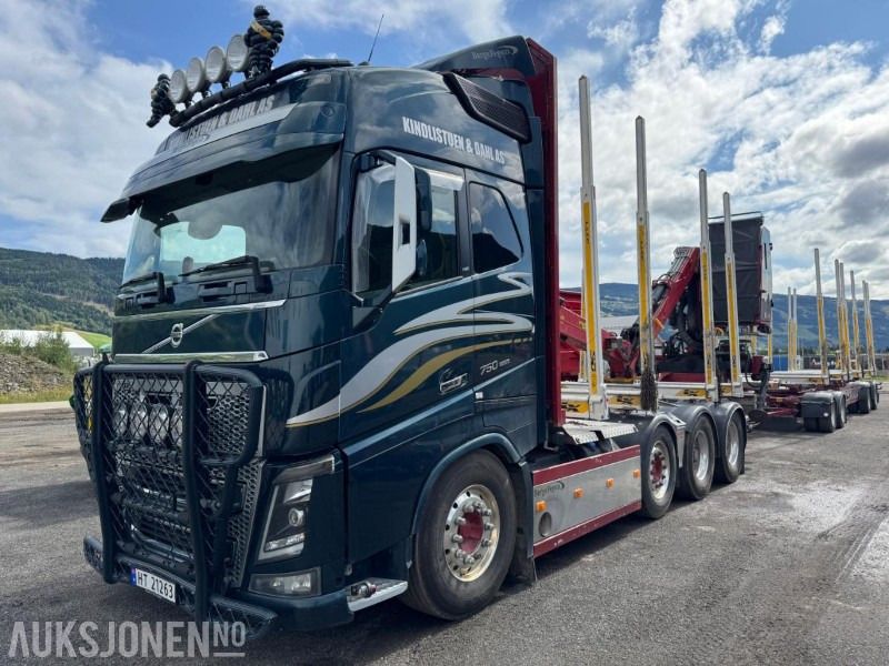 2018 Volvo FH16 8X4 Euro6 komplett tømmerbil med kran og henger. - Tovornjak za prevoz lesa: slika 1 2018 Volvo FH16 8X4 Euro6 komplett tømmerbil med kran og henger. - Tovornjak za prevoz lesa: slika 1