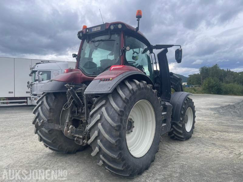 2020 Valtra T254 Versu Traktor med frontlaster landbruksdekk/vinterdekk, 50 km/t Eu-godkjent til 26 - Traktor: slika 4 2020 Valtra T254 Versu Traktor med frontlaster landbruksdekk/vinterdekk, 50 km/t Eu-godkjent til 26 - Traktor: slika 4