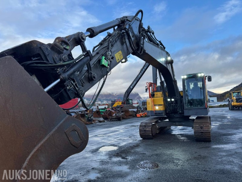 2020 Volvo ECR 235EL Gravemaskin - S70 feste - Pusskuffe - Sentralsmøring - bunkringspumpe - Tiltrotator - Pusskuffe - Sertifisert - Bager: slika 4 2020 Volvo ECR 235EL Gravemaskin - S70 feste - Pusskuffe - Sentralsmøring - bunkringspumpe - Tiltrotator - Pusskuffe - Sertifisert - Bager: slika 4