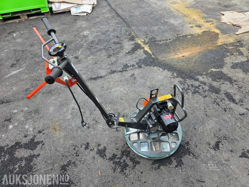 2021 Husqvarna BG245 helikopter/glattemaskin - 220 V - 1,5kW - Valjar: slika 4 2021 Husqvarna BG245 helikopter/glattemaskin - 220 V - 1,5kW - Valjar: slika 4