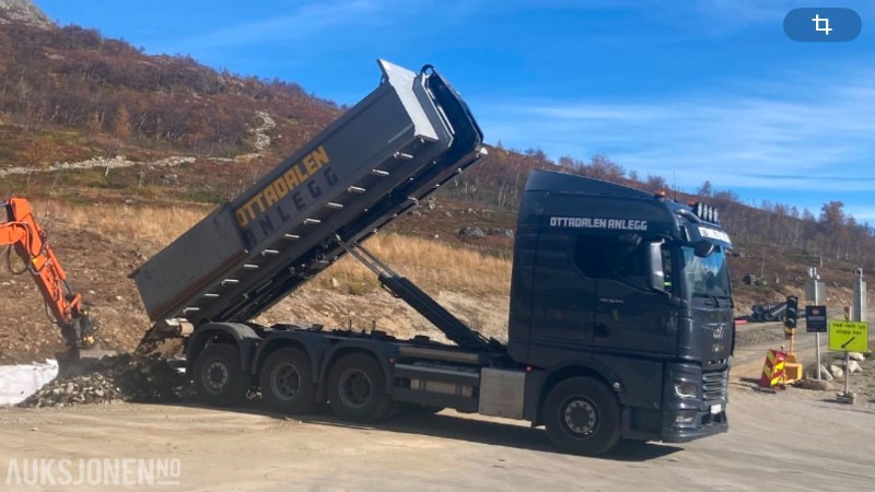 Kotalni prekucni tovornjak 2021 MAN TGX krokbil med dumperkasse og kranflak. 8X4 EURO 6: slika 6