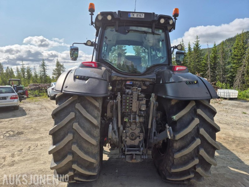 2021 Valtra T 234 VERSU med laster og front hydraulikk / PTO - Traktor: slika 4 2021 Valtra T 234 VERSU med laster og front hydraulikk / PTO - Traktor: slika 4