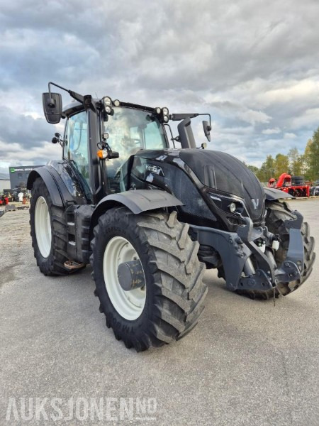 2021 Valtra T254 traktor 4X4, FRONTHYDRAULIKK, VENDBAR FØRERPLASS - Traktor: slika 3 2021 Valtra T254 traktor 4X4, FRONTHYDRAULIKK, VENDBAR FØRERPLASS - Traktor: slika 3