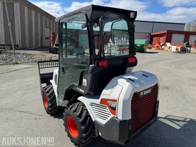 2022 Bobcat L23 kompaktlaster med skuffe, gafler og hydraulisksnøskjær - Mini nakladalec: slika 5 2022 Bobcat L23 kompaktlaster med skuffe, gafler og hydraulisksnøskjær - Mini nakladalec: slika 5