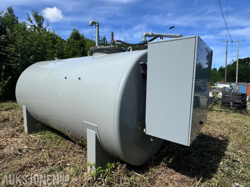 2022 Veratank 10.000 Liter - Dieseltank - Ståltank med dobbelvegg - HDM 80 eco Box - Piusi slangetrommel 10 m slange - OCIO Overfyllingsvern - Gradbena oprema: slika 2 2022 Veratank 10.000 Liter - Dieseltank - Ståltank med dobbelvegg - HDM 80 eco Box - Piusi slangetrommel 10 m slange - OCIO Overfyllingsvern - Gradbena oprema: slika 2