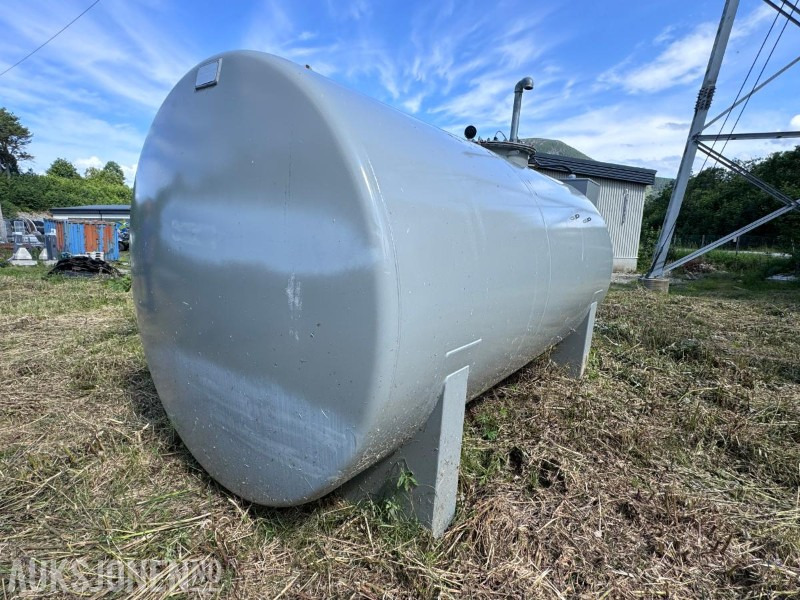 2022 Veratank 10.000 Liter - Dieseltank - Ståltank med dobbelvegg - HDM 80 eco Box - Piusi slangetrommel 10 m slange - OCIO Overfyllingsvern - Gradbena oprema: slika 3 2022 Veratank 10.000 Liter - Dieseltank - Ståltank med dobbelvegg - HDM 80 eco Box - Piusi slangetrommel 10 m slange - OCIO Overfyllingsvern - Gradbena oprema: slika 3