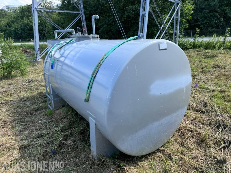2022 Veratank 10.000 Liter - Dieseltank - Ståltank med dobbelvegg - HDM 80 eco Box - Piusi slangetrommel 10 m slange - OCIO Overfyllingsvern - Gradbena oprema: slika 4 2022 Veratank 10.000 Liter - Dieseltank - Ståltank med dobbelvegg - HDM 80 eco Box - Piusi slangetrommel 10 m slange - OCIO Overfyllingsvern - Gradbena oprema: slika 4