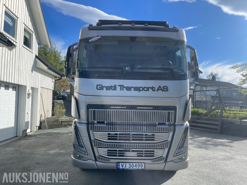 2022 Volvo FH16 750 8x4 Tridem – Gullavtale, Én Eier, EU-godkjent til 15.05.2026 - Tovornjak prekucnik: slika 2 2022 Volvo FH16 750 8x4 Tridem – Gullavtale, Én Eier, EU-godkjent til 15.05.2026 - Tovornjak prekucnik: slika 2