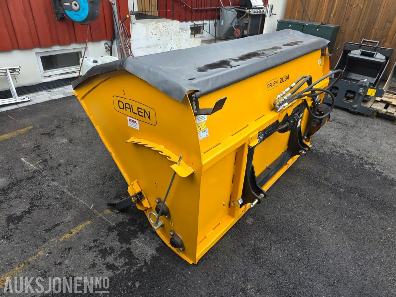 Dalen 2034-U sandstrøer - Hydraulisk - 2 meter strøbredde - 1300 liter - Gradbena oprema: slika 3 Dalen 2034-U sandstrøer - Hydraulisk - 2 meter strøbredde - 1300 liter - Gradbena oprema: slika 3