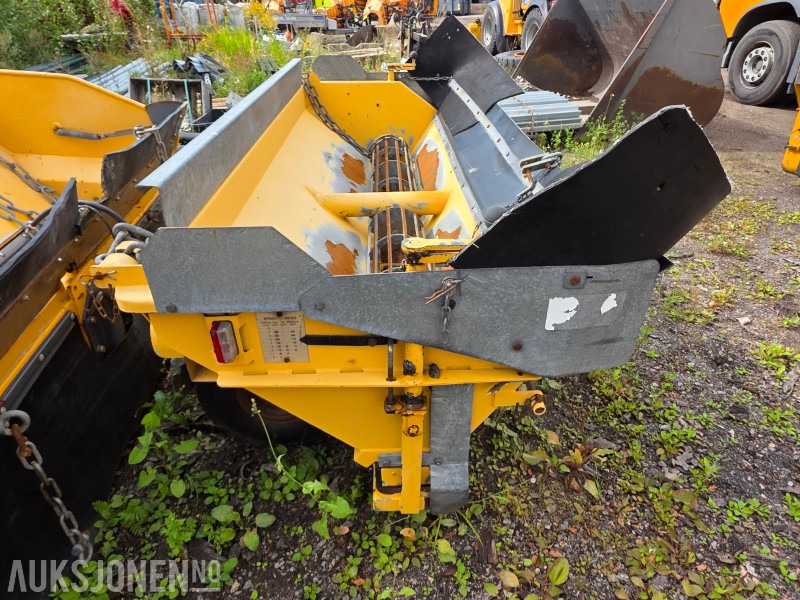 Falköping Falköping LB 1000 BLU Etterhengende Strøapparat - Gradbena oprema: slika 5 Falköping Falköping LB 1000 BLU Etterhengende Strøapparat - Gradbena oprema: slika 5