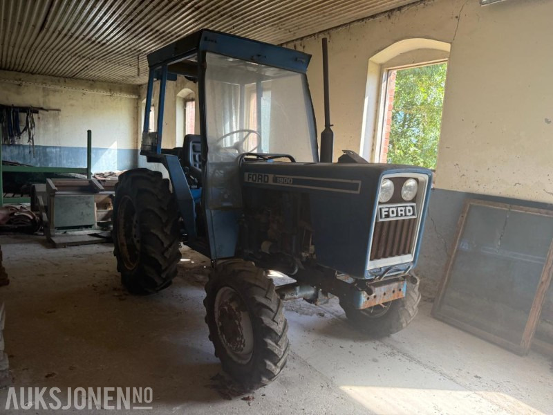 Ford 1900 Traktor - Rep.objekt. - Traktor: slika 3 Ford 1900 Traktor - Rep.objekt. - Traktor: slika 3