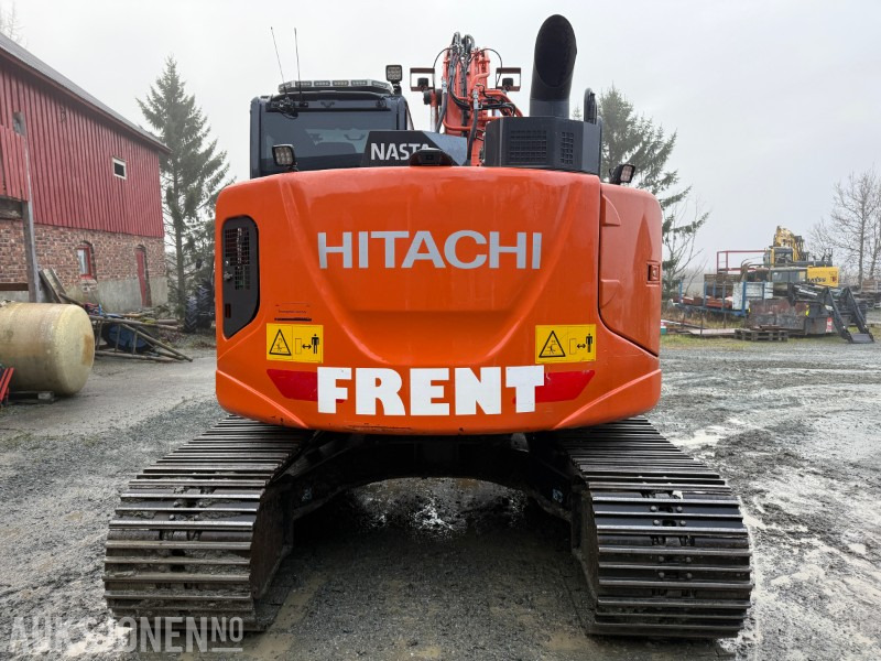 Hitachi ZX135 US-6 EC219, 2 skuffer, sentralsmøring - Bager: slika 4 Hitachi ZX135 US-6 EC219, 2 skuffer, sentralsmøring - Bager: slika 4