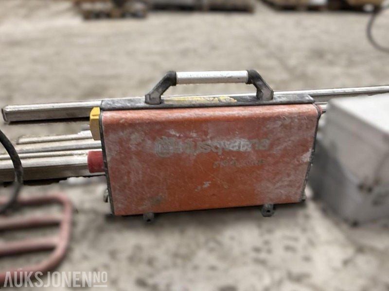 Husqvarna veggsag / strømforsyning / Fjernkontroll med lader - Gradbena oprema: slika 5 Husqvarna veggsag / strømforsyning / Fjernkontroll med lader - Gradbena oprema: slika 5