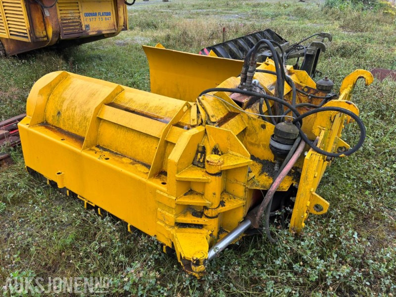 Hydraulisk U-plog med Volvo BM Feste. 6m bred i utstrakt posisjon - Kolesni nakladalec: slika 3 Hydraulisk U-plog med Volvo BM Feste. 6m bred i utstrakt posisjon - Kolesni nakladalec: slika 3