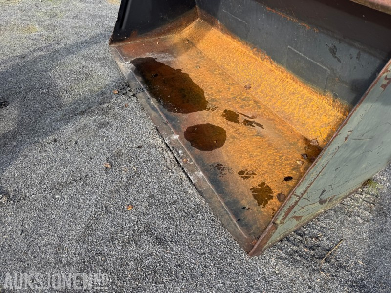 1996 Ålø 240 M 10 Skuffe for traktor - Kmetijski stroj: slika 4 1996 Ålø 240 M 10 Skuffe for traktor - Kmetijski stroj: slika 4