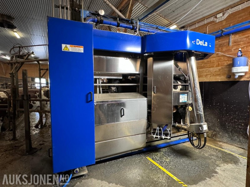 2013 DeLaval VMS melkerobot med 1 kraftfôrstasjon FSC40 - Høyre utgave - Steam - Innredning og grinder foran - Vakuumpumpe - Fortsatt i daglig drift - Kmetijski stroj: slika 3 2013 DeLaval VMS melkerobot med 1 kraftfôrstasjon FSC40 - Høyre utgave - Steam - Innredning og grinder foran - Vakuumpumpe - Fortsatt i daglig drift - Kmetijski stroj: slika 3