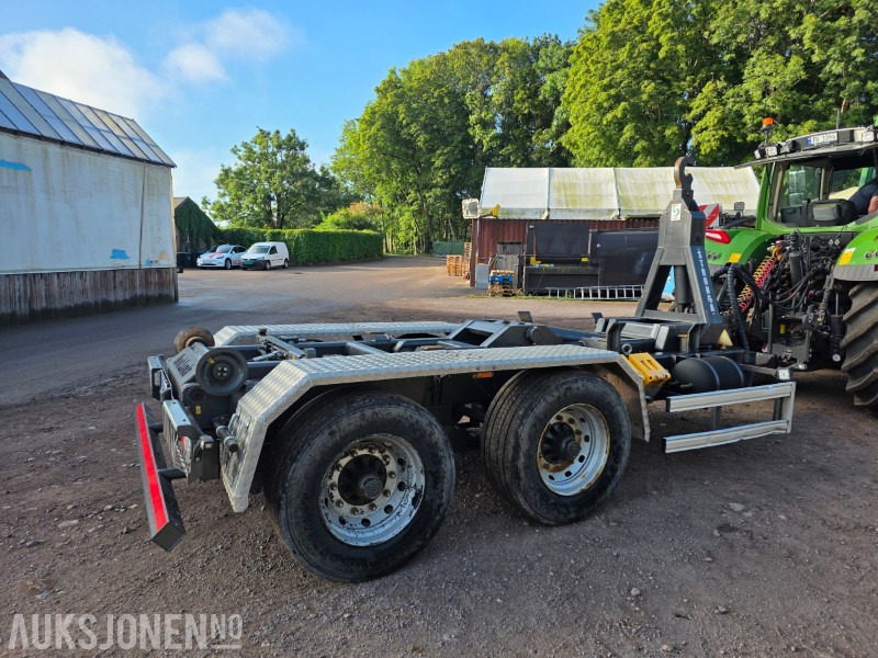 2016 STRONGA HOOKLOADA STRONGA Kroktilhenger - Tillatt totaltvekt 22000 kg - Kmetijski stroj: slika 4 2016 STRONGA HOOKLOADA STRONGA Kroktilhenger - Tillatt totaltvekt 22000 kg - Kmetijski stroj: slika 4