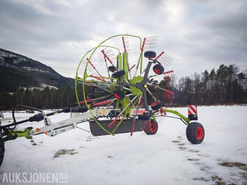 Kmetijski stroj 2017 Claas Liner 2800 - Senteravleggende samlerive med 2 rotorer i god stand - Elektrisk betjening: slika 1