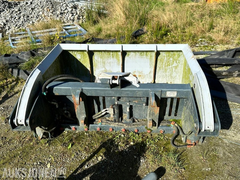 2018 Sonarol Wyciniak Combi (W SNR 1600/2) Silorundballeriver - Kmetijski stroj: slika 2 2018 Sonarol Wyciniak Combi (W SNR 1600/2) Silorundballeriver - Kmetijski stroj: slika 2