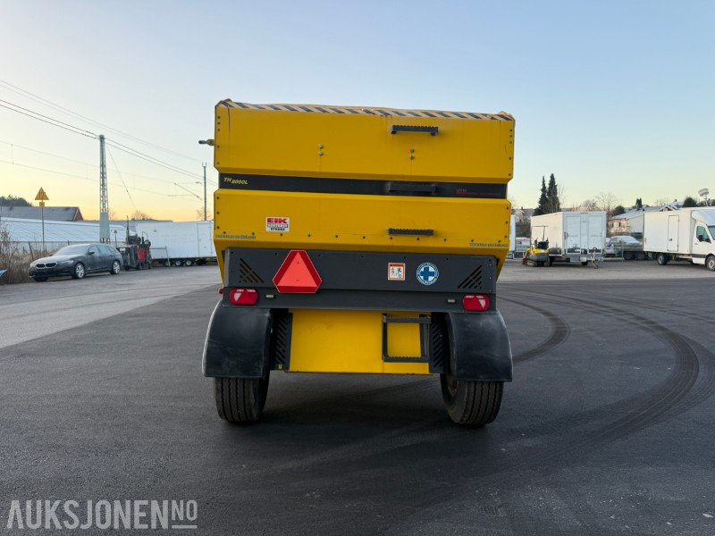 2022 Vama TH-8000L Strøvogn - Levert ny høsten 2023 – Meget pen og lite brukt - Kmetijski stroj: slika 4 2022 Vama TH-8000L Strøvogn - Levert ny høsten 2023 – Meget pen og lite brukt - Kmetijski stroj: slika 4