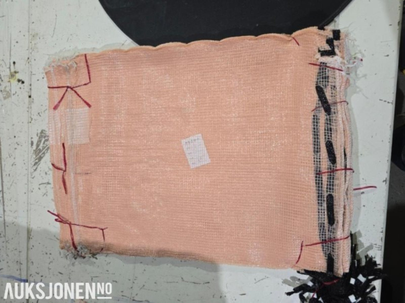 2025 60 liter vedsekker 12000 stk - Kmetijski stroj: slika 3 2025 60 liter vedsekker 12000 stk - Kmetijski stroj: slika 3