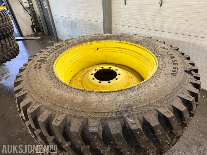 Alliance Multiuse 550 industri vinterhjul til John Deere 540/65 R30 + 650/65 R42 - Kmetijski stroj: slika 2 Alliance Multiuse 550 industri vinterhjul til John Deere 540/65 R30 + 650/65 R42 - Kmetijski stroj: slika 2
