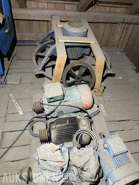 En palle motorer og en 11 KW Propellvifte / korntørkevifte 120 - Kmetijski stroj: slika 1 En palle motorer og en 11 KW Propellvifte / korntørkevifte 120 - Kmetijski stroj: slika 1